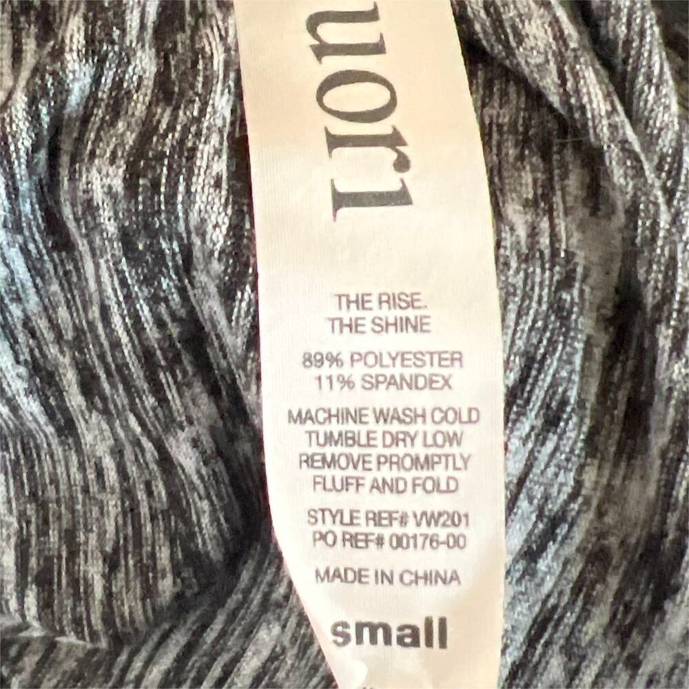 Vuori Halo Performance Hoodie Charcoal Heather Gray Women's Small - Picture 5 of 7